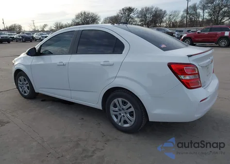 2018 Chevrolet Sonic Ls Auto z USA, uszkodzony, nr VIN 1G1JB5SH5J4107059